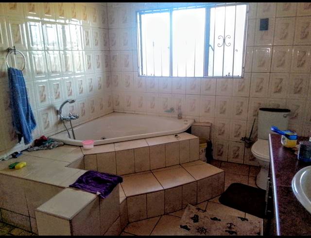 4 BEDROOM FREEHOLD FOR SALE IN WITPOORTJIE